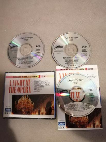 A NIGHT AT THE OPERA - VERDI/PUCCINI /BIZET  - 3 CD LİK SET  - 1993 İNGİLTERE   BASIM   ALBÜM  CD