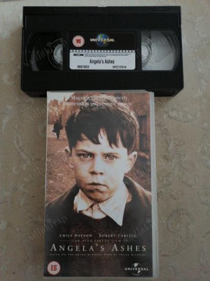 VHS VİDEO - ANGELA’S ASHES - EMILY WATSON   - 140 DAKİKA 2002 İNGİLTERE BASIM İNGİLİZCE 97 DAKİKA