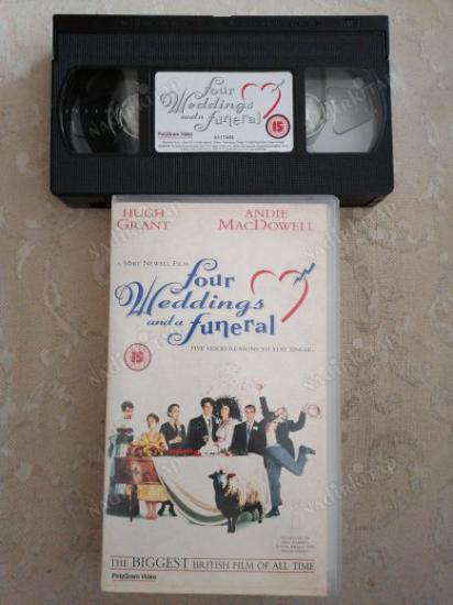 VHS VİDEO - FOUR WEDDINGS AND A FUNERAL - HUGH GRANT / ANDIE MACDOWELL  - 112 DAKİKA  - 1995 İNGİLTERE BASIM İNGİLİZCE 97 DAKİKA