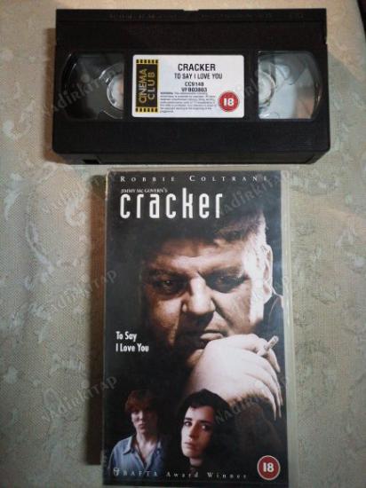 JIMMY MC GOVERN’S CRACKER - TO SAY I LOVE YOU   -  VHS VİDEO FİLM - 156  DAKİKA -2002  İNGİLTERE BASIM İNGİLİZCE (+18)