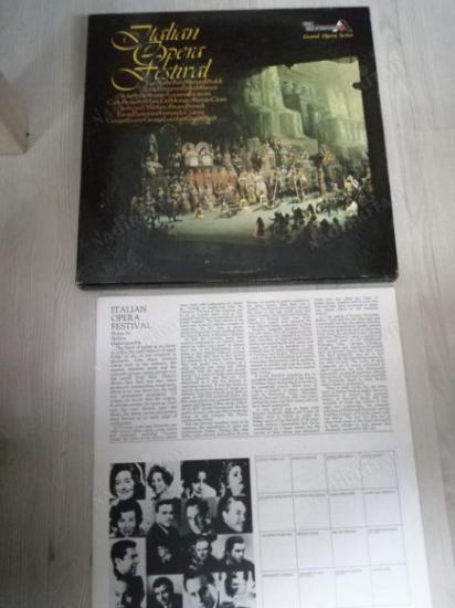 ITALIAN OPERA FESTIVAL - SUTHERLAND /TEBALDI / BERGANZA - 1972 İNGİLTERE BASKI 3XLP BOX SET PLAK ( 15 SAYFA LİBRETTO )