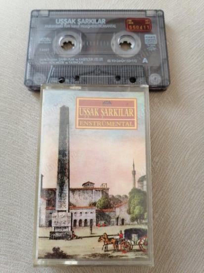 UŞŞAK ŞARKILAR - MAKAMLARLA TÜRK SANAT MÜZİĞİ - ENSTRÜMENTAL - 1995 TÜRKİYE BASIM KASET ALBÜM