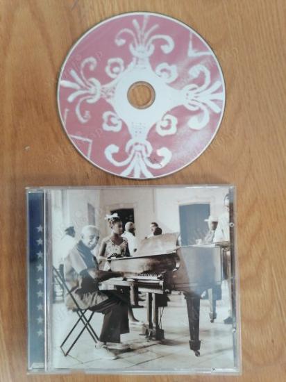RUBEN GONZALEZ - INTRODUCING... - 1997 AVRUPA   BASIM CD ALBÜM ( KARTON KAPAĞIYLA BERABER )
