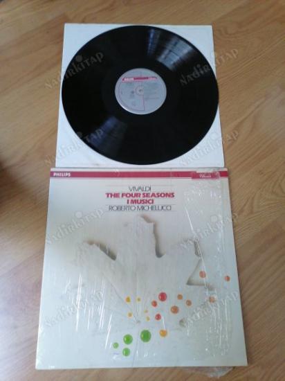 VIVALDI - THE FOUR SEASONS  / DÖRT MEVSİM - I MUSICI  ORKESTRASI  - 1970 HOLLANDA  BASIM  LP 33 LÜK PLAK