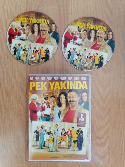 PEK YAKINDA - BİR CEM YILMAZ FİLMİ- 2 DVD  -128 DAKİKA + EKSTRALAR    TÜRKİYE BASIM - DVD FİLM