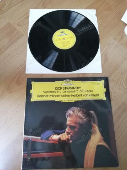 IGOR STRAVINSKY  - Symphony In C - Concerto In D - Circus Polka - HERBERT VON KARAJAN ve  BERLİN FİLARMONİ - 1972 ALMANYA  BASIM LP ALBÜM