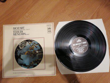 MOZART - YEHUDI MENUHIN & THE BATH FESTIVAL ORCHESTRA - VIOOLCONCERTEN NOS. 3 & 5   - HOLLANDA DÖNEM  BASIM ALBÜM - 33 LÜK LP  PLAK