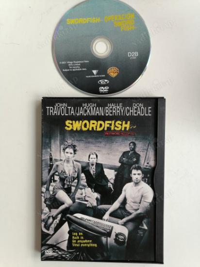 SWORDFISH - JOHN TRAVOLTA / HUGH JACKMAN / HALLE BERRY  - DVD  FİLM - 96 DAKİKA  -  TÜRKİYE BASIM (İLK BASIM KARTON KAPAK)