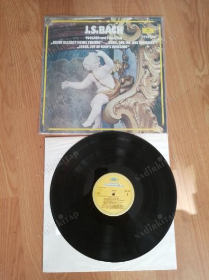 J.S BACH / TOCCATA UND FUGA IN D - KARAJAN VE BERLİN FİLARMONİ  1983 ALMANYA BASIM LP ALBUM  33 LÜK PLAK