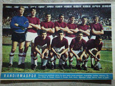 1967 BANDIRMASPOR  FUTBOL TAKIMI  Hayat Dergisi Orta Boy Poster  24x16 cm