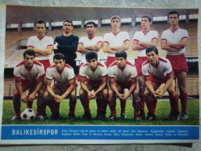 1967 BALIKESİRSPOR FUTBOL TAKIMI  Hayat Dergisi Orta Boy  Poster  24x16 cm