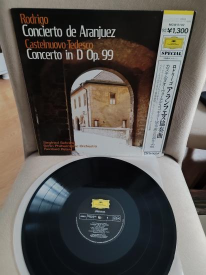 RODRIGO GİTAR KONÇERTOSU -Siegfried Behrend - 1966 Japonya Basım Albüm - LP Plak - Obi’li 2. el