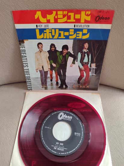 BEATLES - Hey Jude - 1968 Japonya  Basım 45lik Plak - Nadir KIRMIZI Plak - Odeon - 2. el