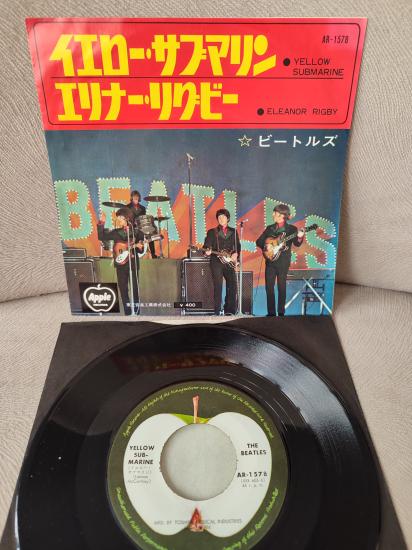 BEATLES - Yellow Submarine / Elenor Rigby - 1970 Japonya Basım Nadir 45lik Plak - Apple - 2. EL