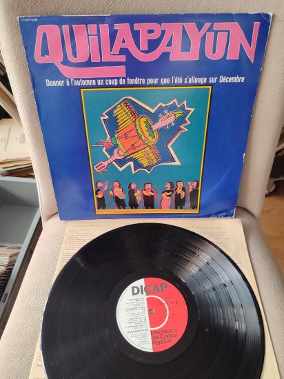 QUILAPAYUN - Donner À L’automne Un Coup De Fenêtre Pour Que L’été ....1980 Fransa Basım Plak 2. el
