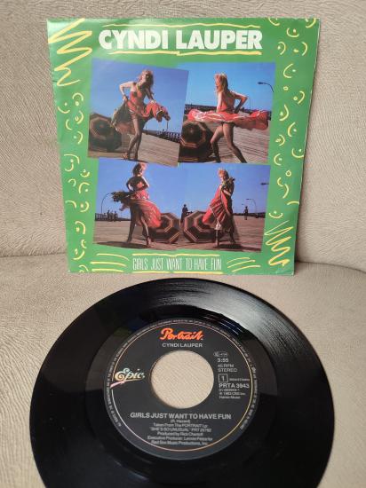 CYNDI LAUPER - Girls Just Want To Have Fun  - Hollanda 1983 Basım 45lik Plak