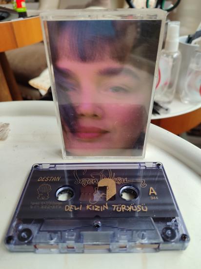 SEZEN AKSU - Deli Kızın Türküsü - 1993 Almanya Basım Kaset