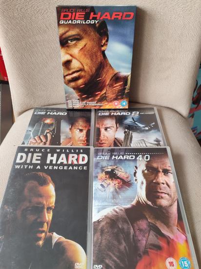DIE HARD QUADRIOLOGY  - 4 Filmlik DVD Seti - Die Hard 1-2-3-4 