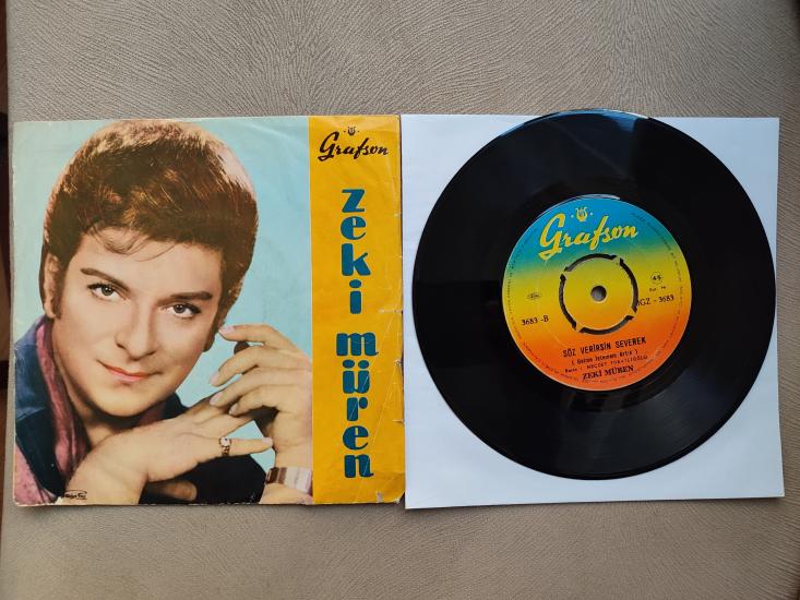 Zeki Müren – Gitmek Mi Zor Kalmak Mı Zor / Söz Verirsin Severek  -  1971 Türkiye Basım 45lik Plak