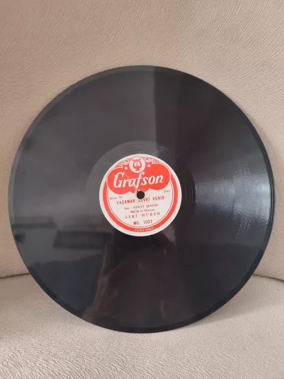 ZEKİ MÜREN - Su Akar Şırıl Şırıl / Yaşamak Zevki Verir - 78 Devir TAŞ PLAK