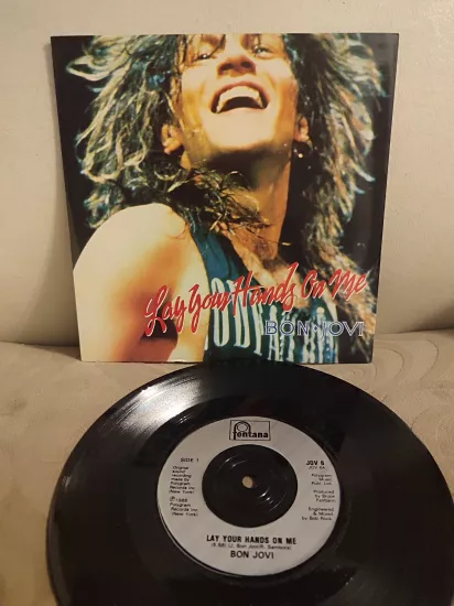 BON JOVI - Lay Your Hands  On Me / Bad Medicine ( Live )  - 1989 İngiltere Basım 45lik Plak 2.el