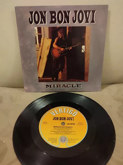 JON BON JOVI - Miracle / Bang A Drum - 1990 İngiltere Basım 45lik  Plak 2.el