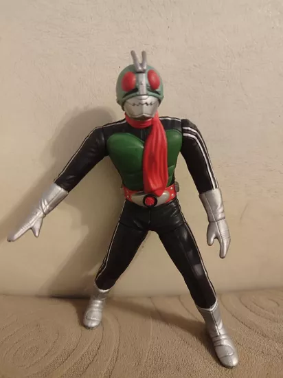 Yutaka Kamen Masked Rider Sofubi - Orjinal Japon Yapım  Kahraman Figürü - Boy 13 cm Gri Eldivenli