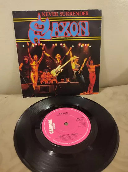 Saxon - Never Surrender / 20.000 FT. - İngiltere 1981 Basım 45lik Plak 2.EL