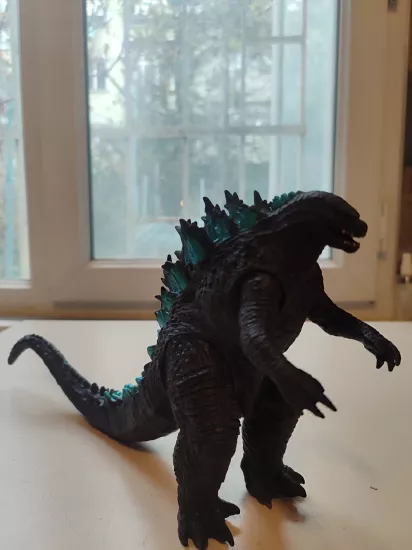 GODZILLA / King of Monters  - Orjinal 2019 Bandai Figürü - Boy : 18 cm - Uzunluk 40 cm