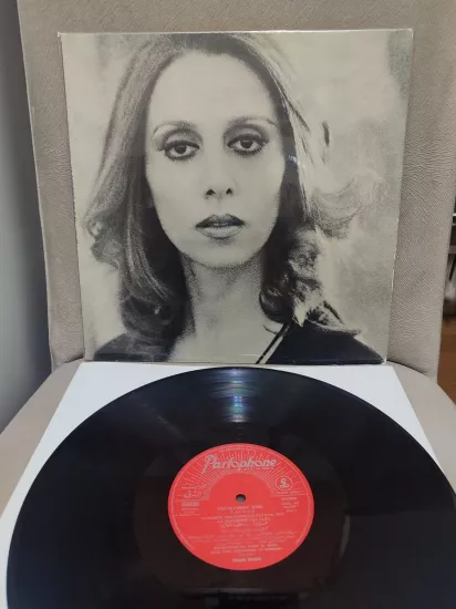 FAIRUZ -  La Gardienne Des Clés Volume 1 - 1972 Lübnan Basım 33’lük Nadir LP Albüm Plak 2.EL