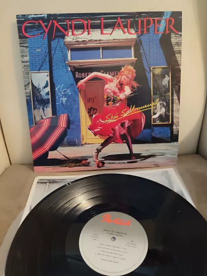CYNDI LAUPER - She’s So Unusual - 1983 Japonya Basım Albüm LP Plak Albüm
