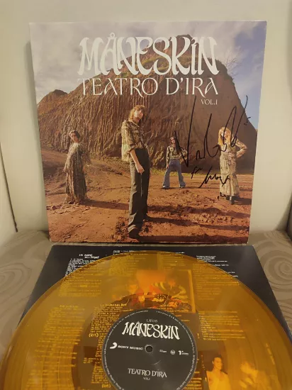 Måneskin – Teatro D’Ira - Vol.I - 2021 Almanya Basım Double LP Plak - Victoria De Angelis’ten İmzalı