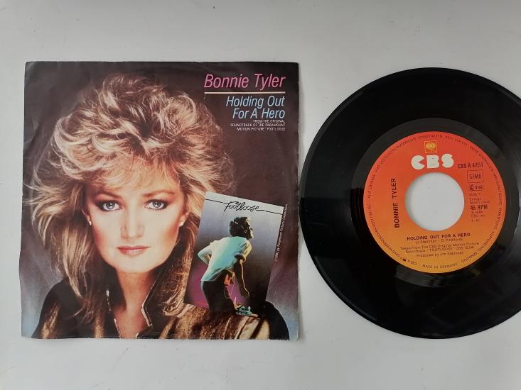 BONNIE TYLER - HOLDING OUT FOR A HERO - 1984 HOLLANDA BASIM 45 LİK PLAK
