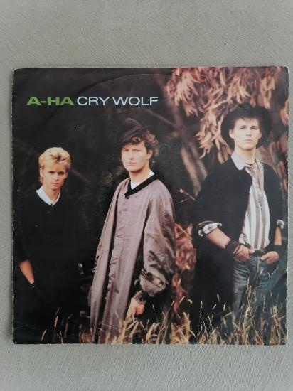 A-HA - CRY WOLF - 1986 ALMANYA BASIM 45 LİK PLAK 2. EL