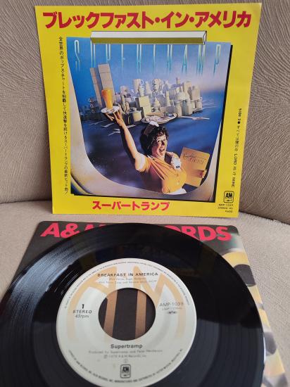 SUPERTRAMP  Breakfast In America / Lord Is It Mine  1979 Japonya Basım 45lik Plak